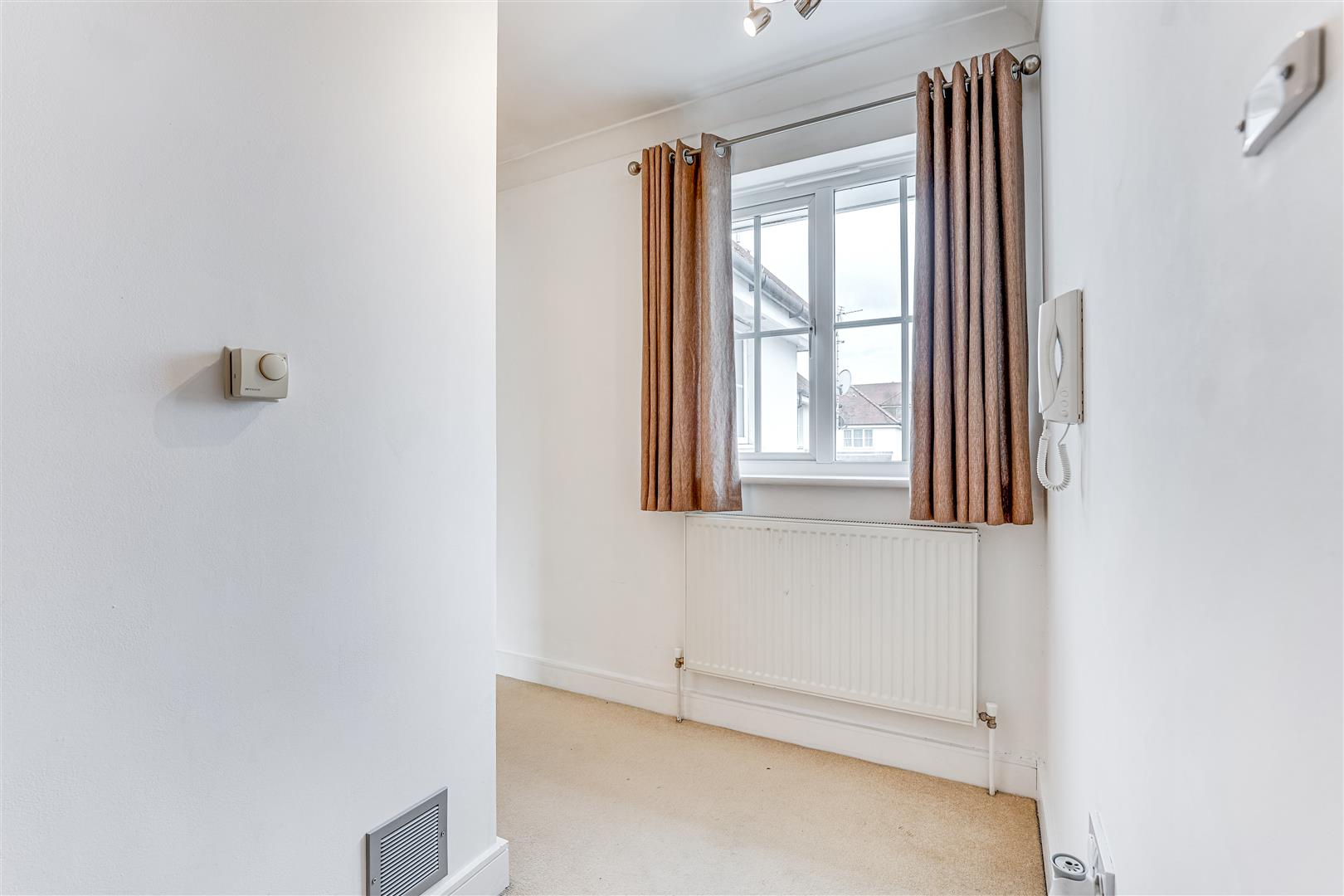 Walter Mead Close, Ongar Bricks.